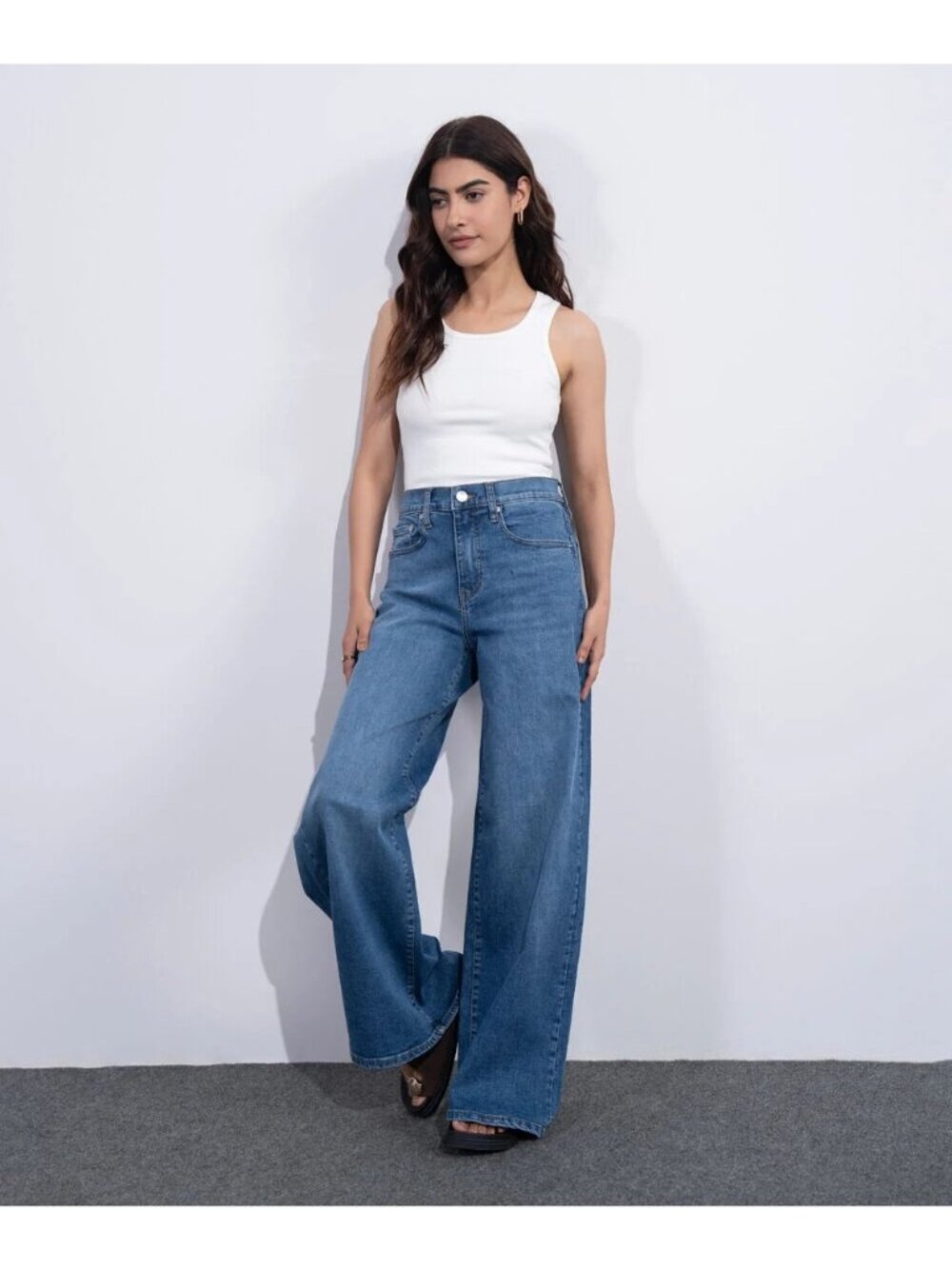 Gap High Rise Stride Wide Leg Jeans Size 32/14 Large Blue Medium Wash